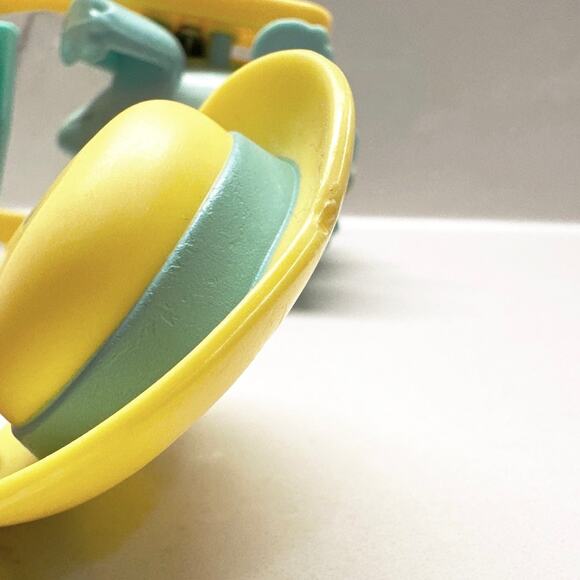 Dino Ranch Ultimate Playground Riding Adventure Min Clover Care Cart Playset Toy - Picture 9 of 9